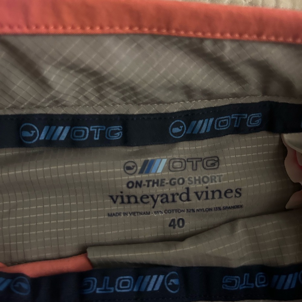 Size 40Vineyard Vines OTG shorts worn handful of times. Excellent used condition
